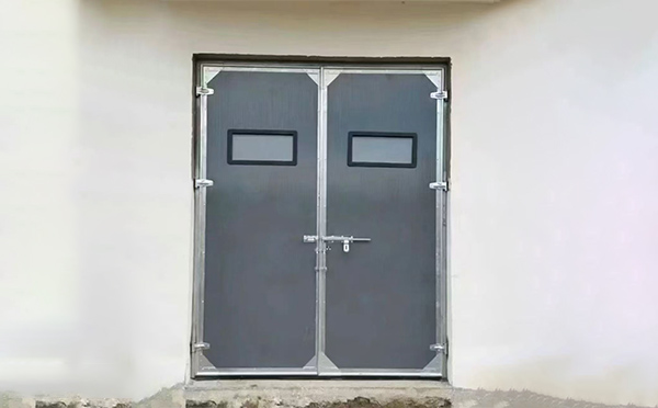 呼图壁工业门在高温作业区域的运行表现